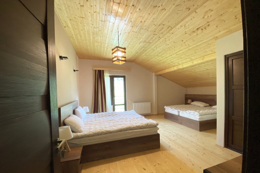 Quadruple room with Kuro mountain view